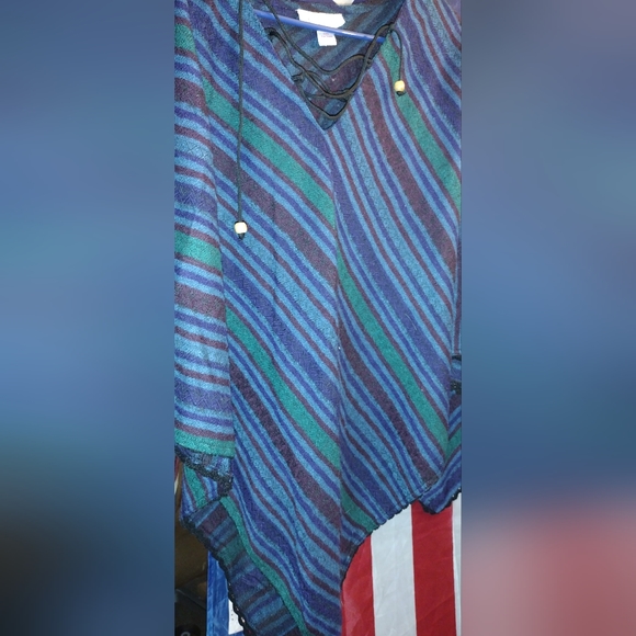 Poncho - Picture 2 of 3